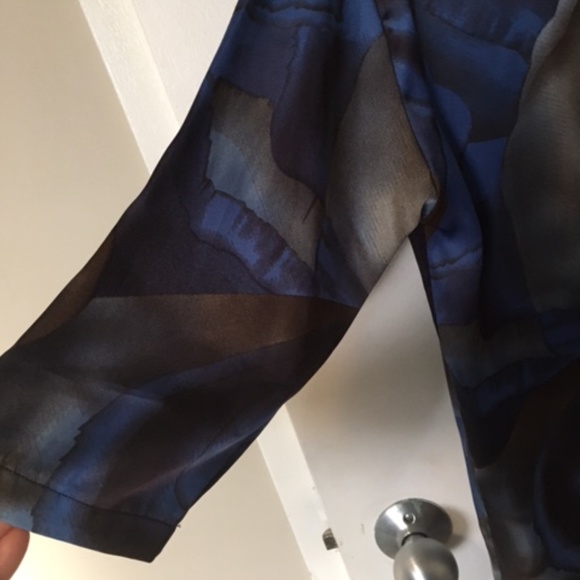 Lovely modern-art style silky Soya Concept dress - Picture 5 of 7